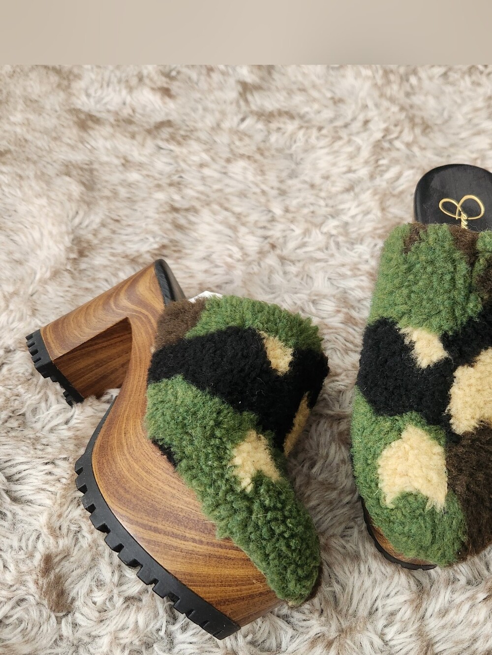 Jessica Simpson Tollia High Pile Fleece Platform Mules Camo Green Women's Size 6